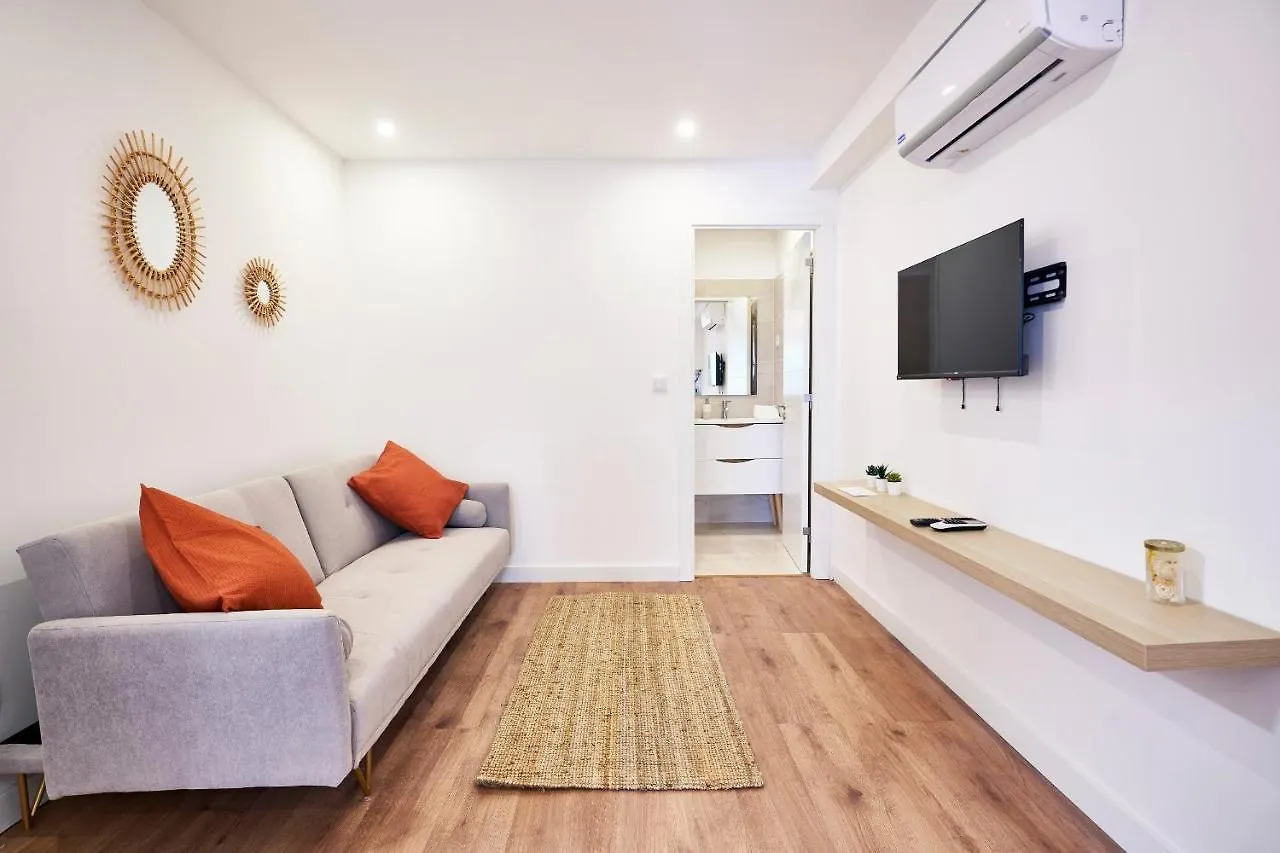 Altido Modern Apartments In Lapa, Nearby Iseg Lisbon