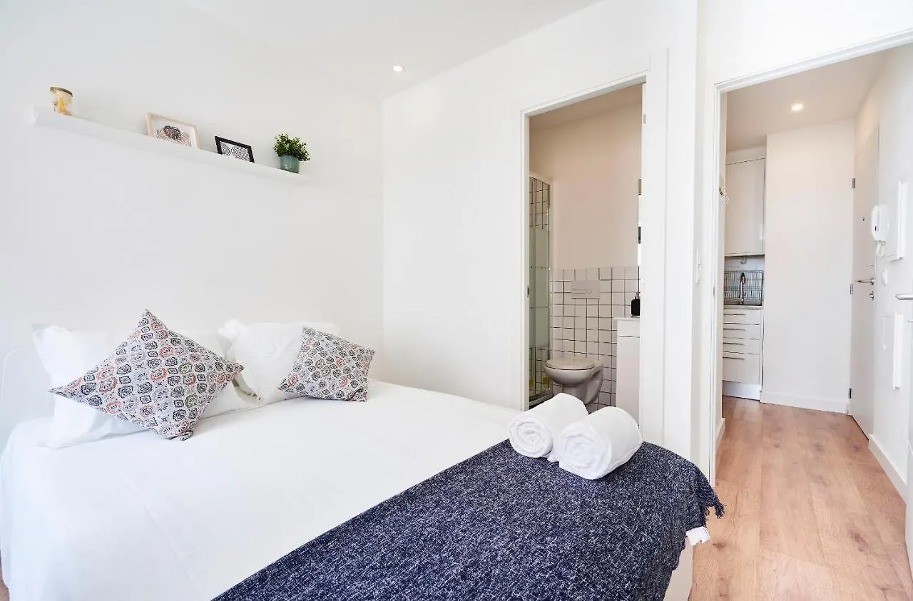 Altido Modern Apartments In Lapa, Nearby Iseg Lisbon