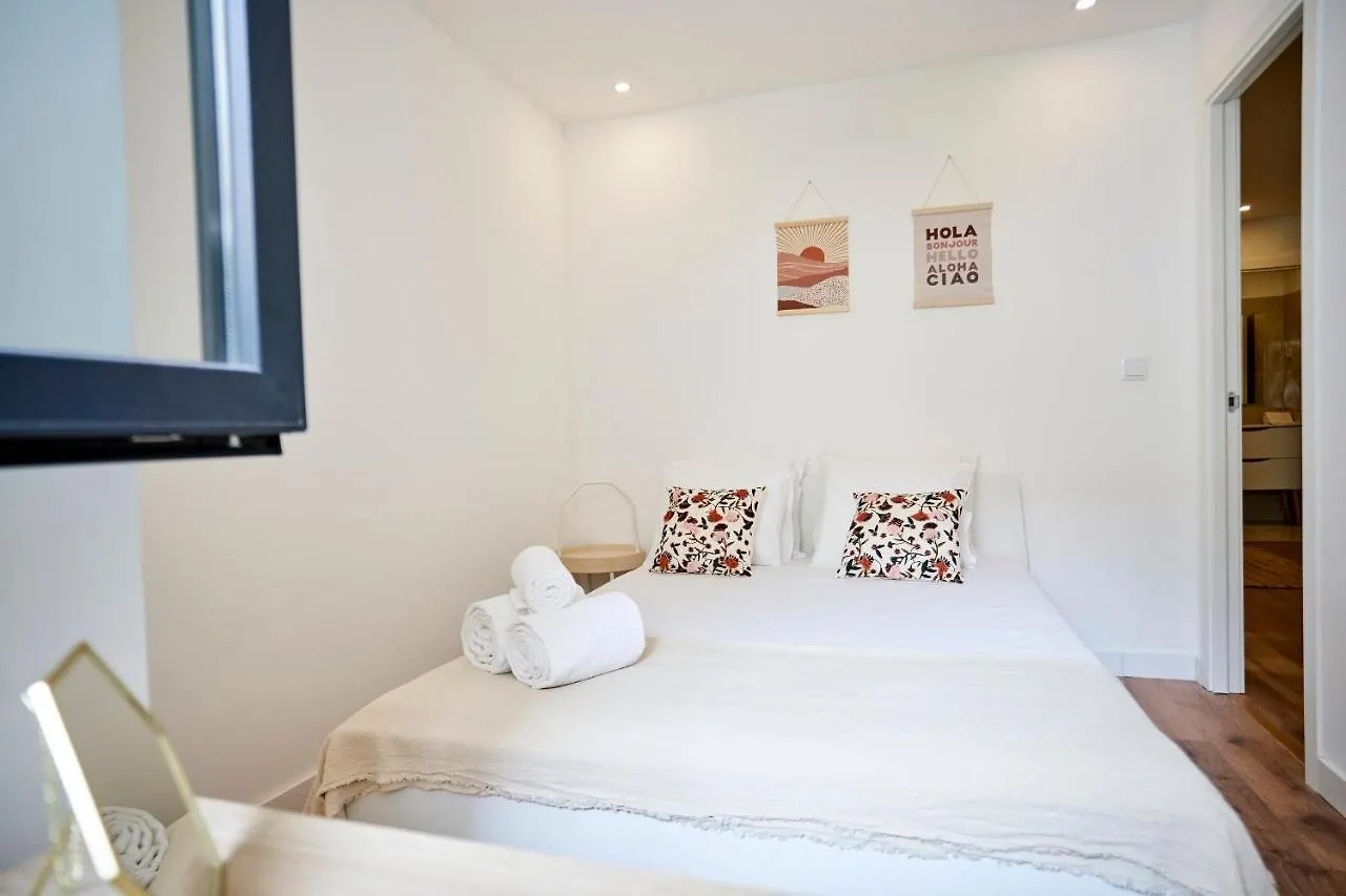 Altido Modern Apartments In Lapa, Nearby Iseg Lisboa